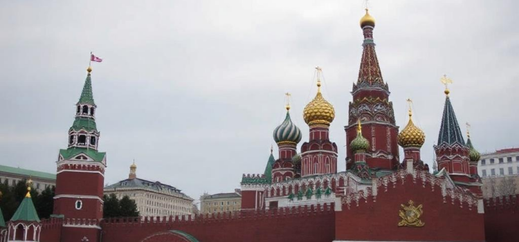 Кремль пешком: как не потеряться в истории и получить максимум от экскурсии